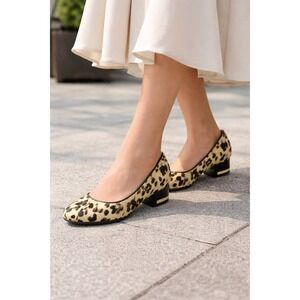 Rebel Wilson Ari Hot One Ballet Flats Heel Cowhide Leopard Print Women's US 7.5W